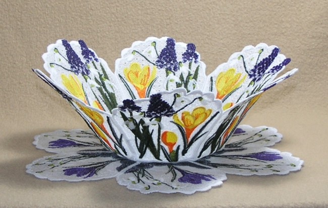 BFC0430 Lace Bowl & Doily - It's Spring