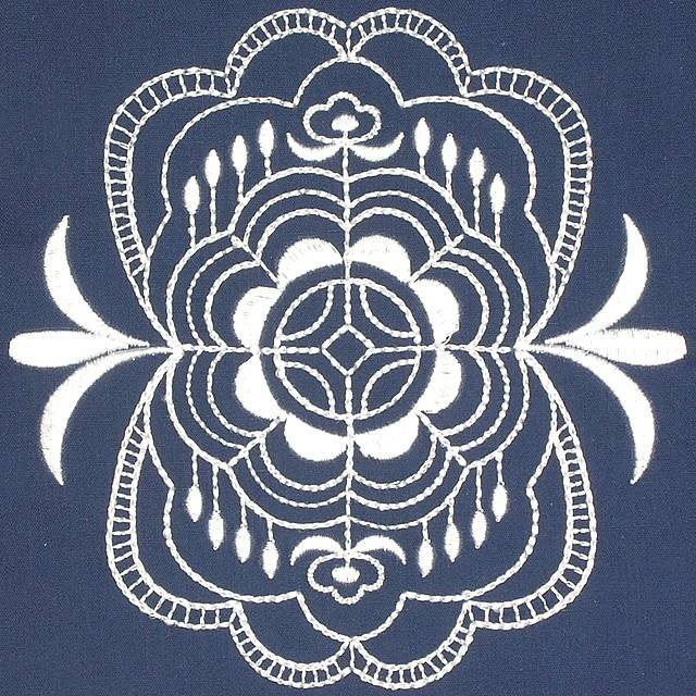 BFC0639 Chinese Indigo Centerpiece, Borders and Corners