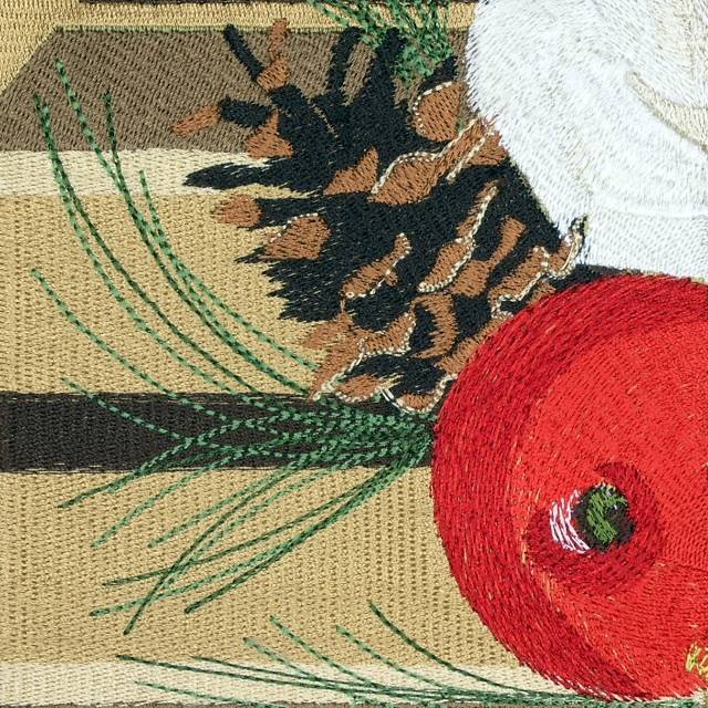 BFC0647 Window-Holly and White Roses