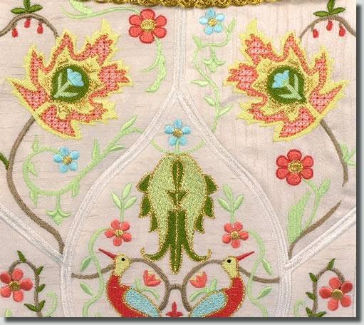 BFC0711 QIH Floral Brocade Handbag