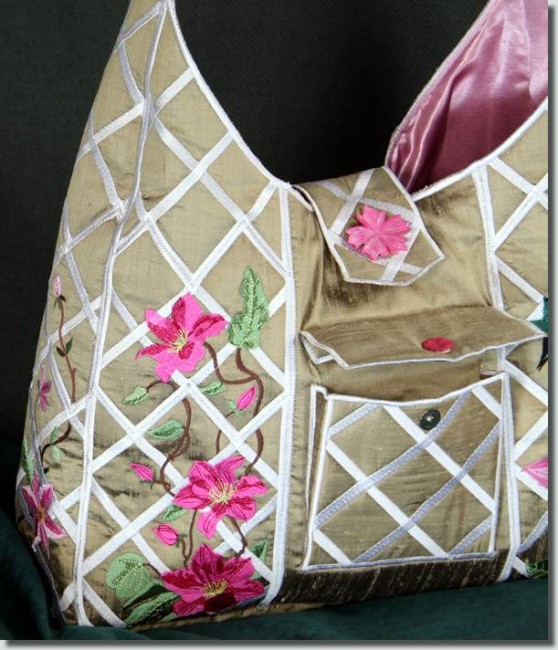 BFC0728 QIH Clematis Trellis Handbag