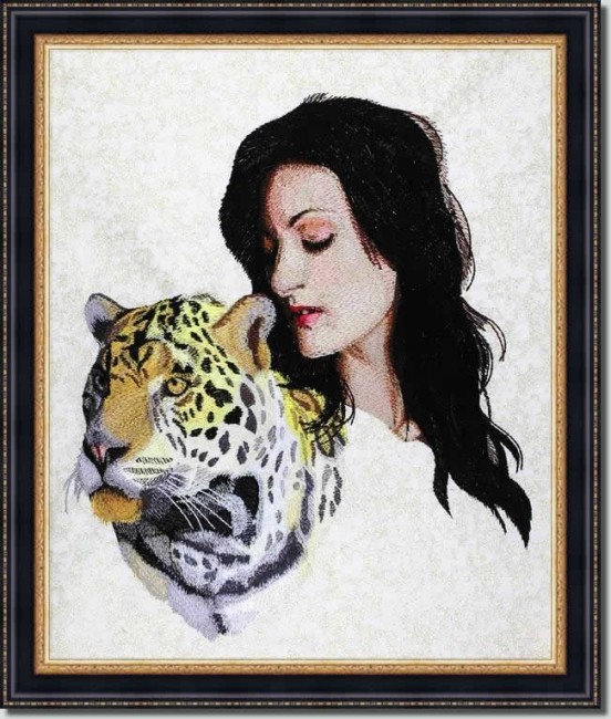 BFC0747 Large Lady and Jaguar