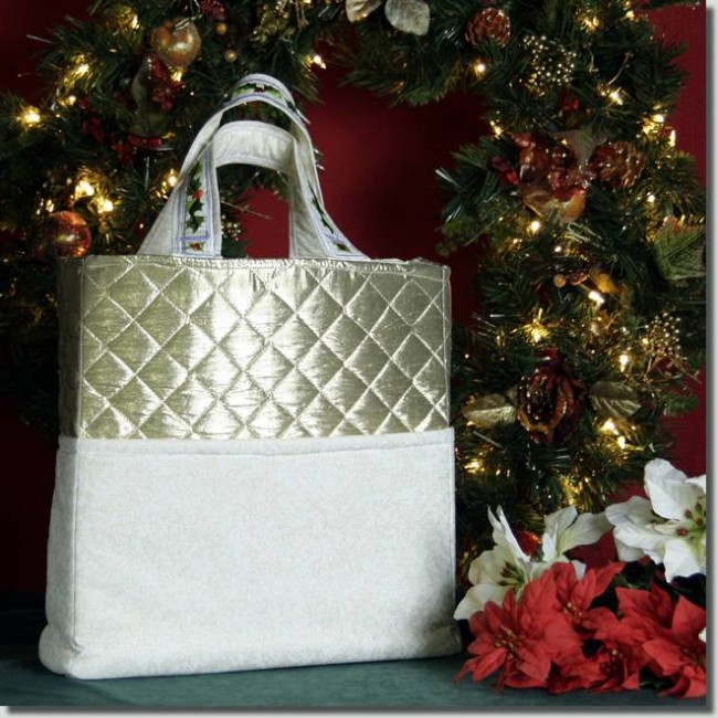 BFC0776 QIH Victorian Christmas Tote Bag
