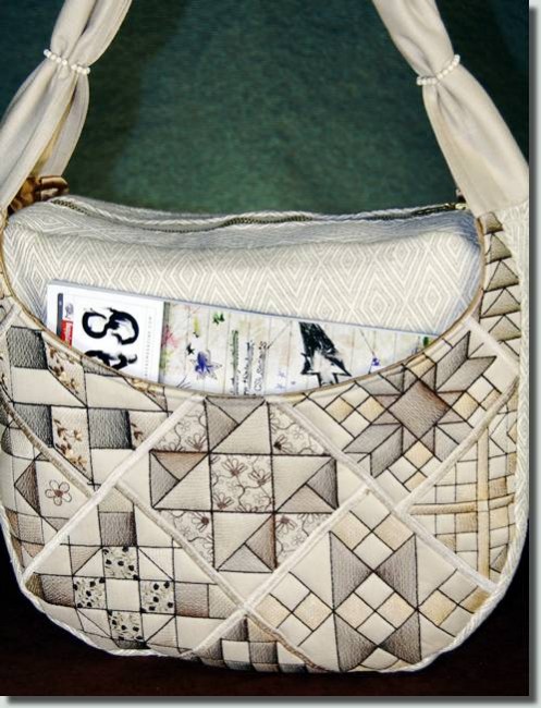 BFC0849 Convertible Handbag QIH Quilt Blocks
