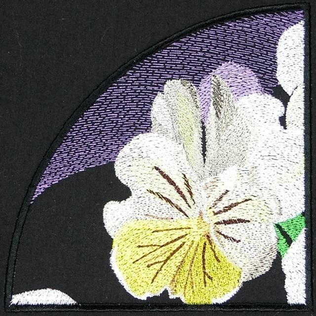 BFC0874  Lily and Pansy in the Round