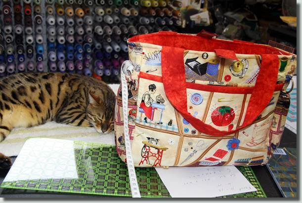 BFC0884 QIH Super Sewing Tote