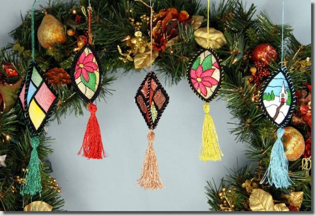 BFC0915 Stained Glass Christmas Ornaments
