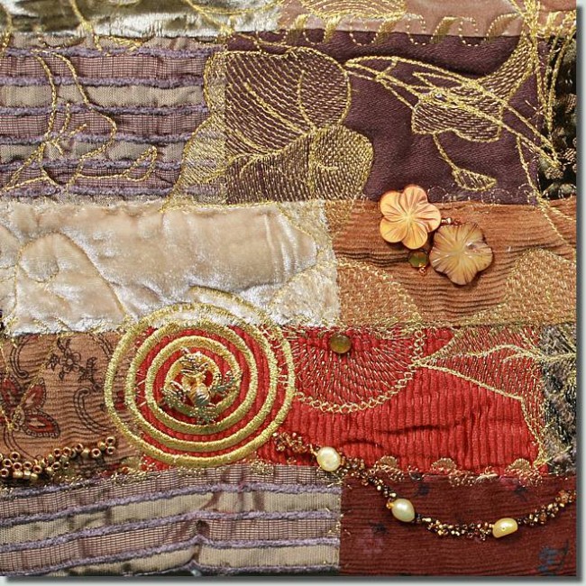 BFC0959 Flowery Scrappy Art Quilt