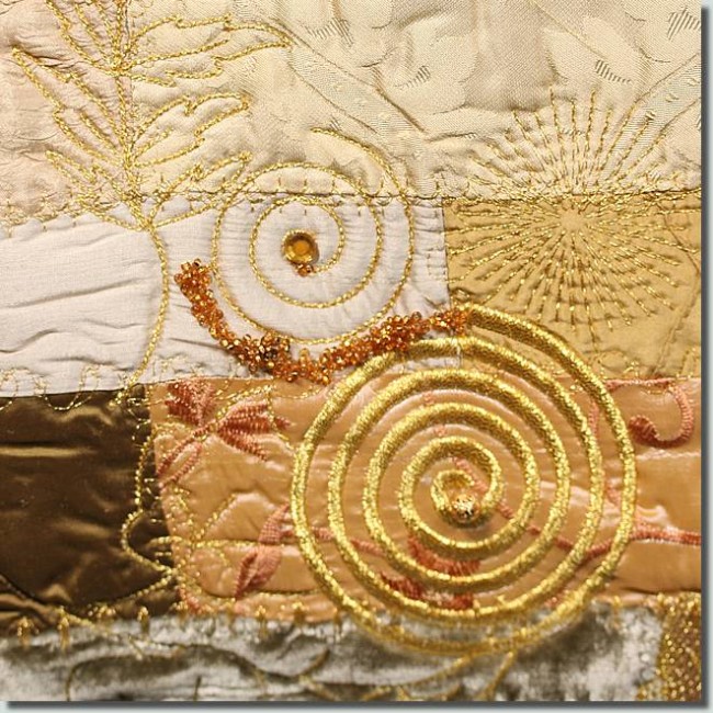 BFC0959 Flowery Scrappy Art Quilt