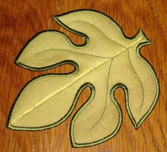 CCQ0108 - Leaf Doily 3