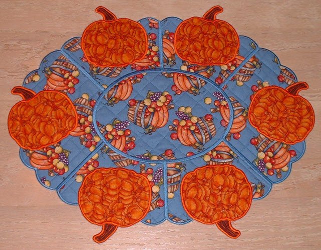 CCQ0111 - Pumpkin Oval Placemat