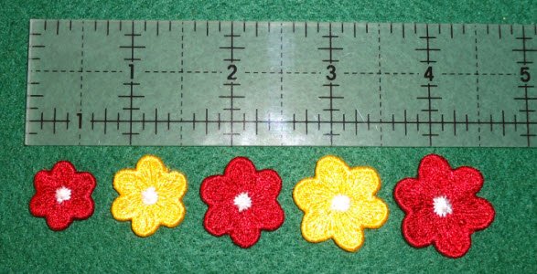 CCQ5100 - Small Freestanding Lace Flowers