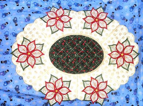 CCQ0047 - Poinsettia Oval Placemat
