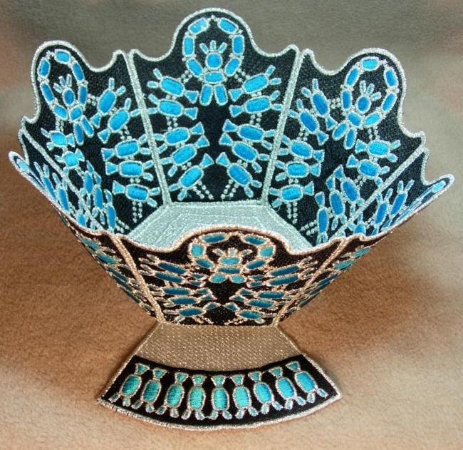 BFC0204 Lace Bowl & Doily Squash Blossom Necklace
