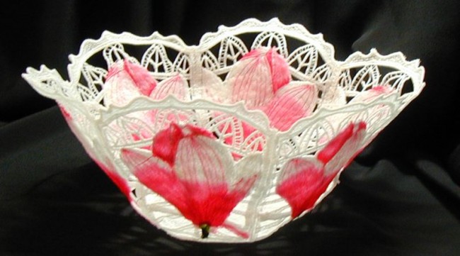 BFC0180 Lace Bowl & Doily Pink Magnolias