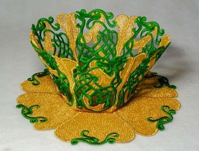 BFC0186 Lace Bowl - Celtic Fantasy