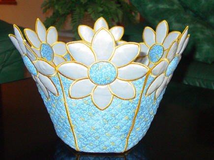 CCQ0034 - Daisy Bowl and Hexagon Doily