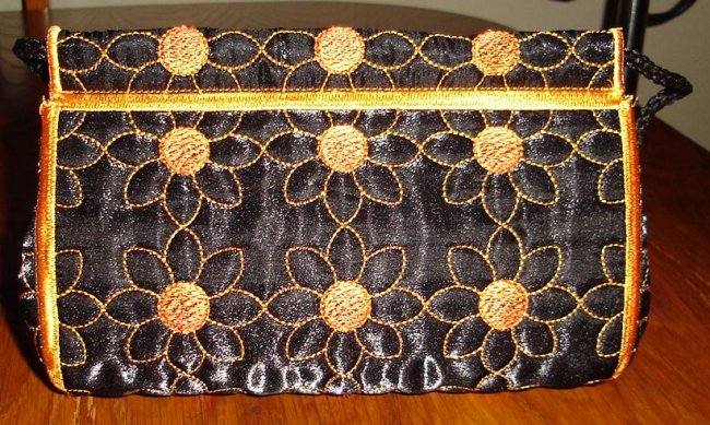 CCQ0230 - Daisy Purse
