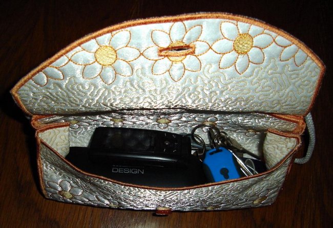 CCQ0230 - Daisy Purse