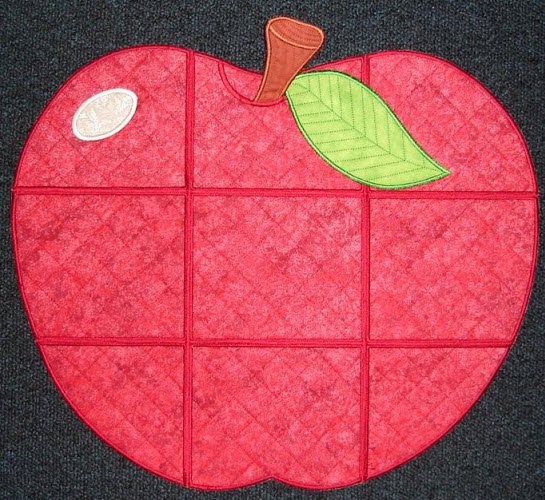 CCQ0239 - Apple Placemat