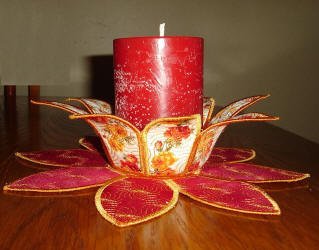 CCQ0303 - Petal Doily and Bowl