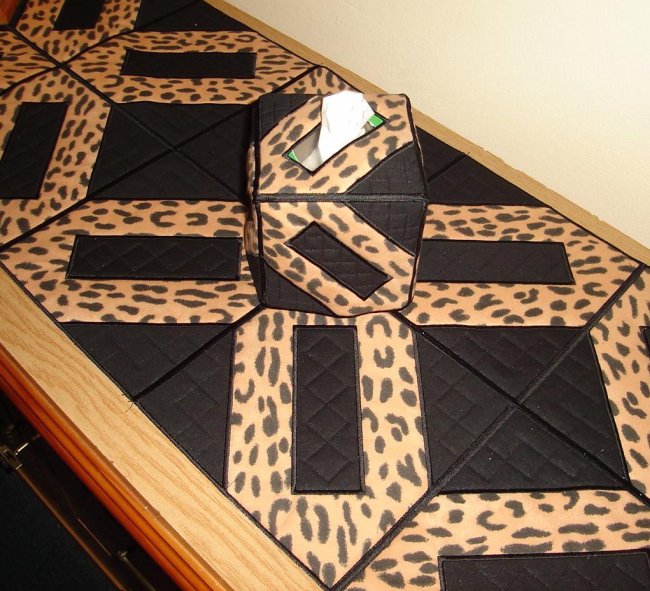 CCQ0322 - Cracker Applique Squares