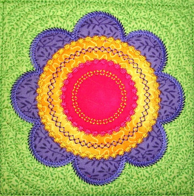 CCQ0358 - Applique Flower Power