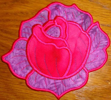 CCQ0415 - Rose Mug Rug - Coaster- Applique