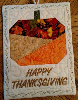 CCQ5043 - Pumpkin Mug Rug - Happy Thanksgiving